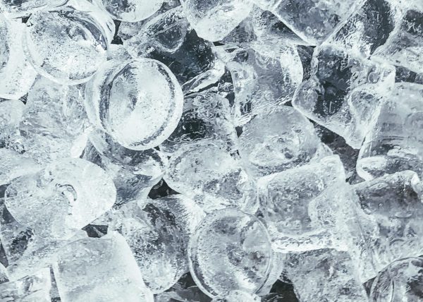 Shards of ice to keep a drink colder