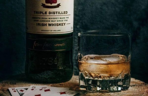 3. jameson whiskey with oak flavors from American oak barrels by aris-rovas-unsplash